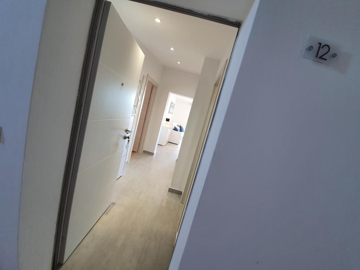 Comfortable Family Apt Iris 20M From Beach In Mandre Exterior foto
