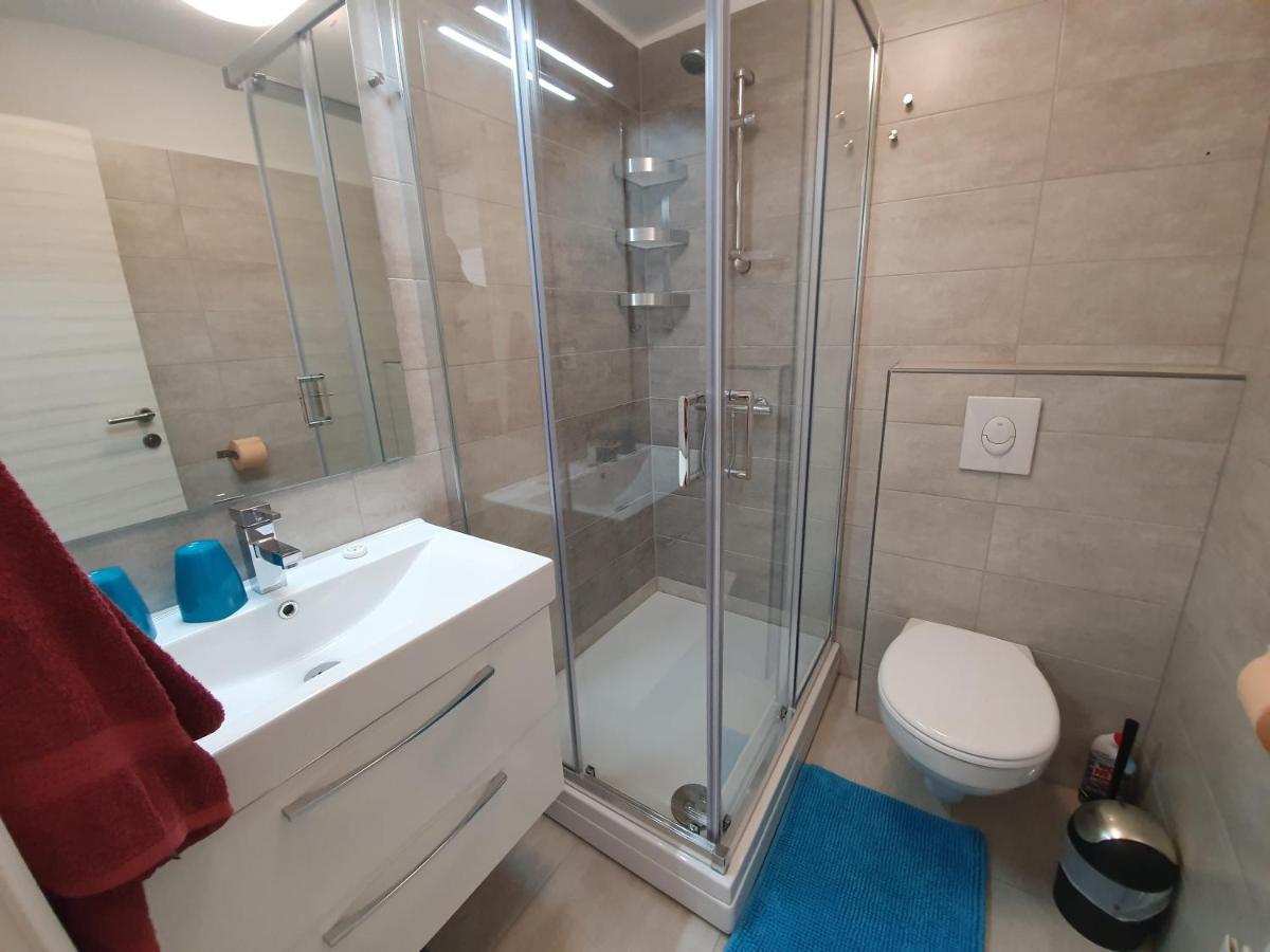 Comfortable Family Apt Iris 20M From Beach In Mandre Exterior foto